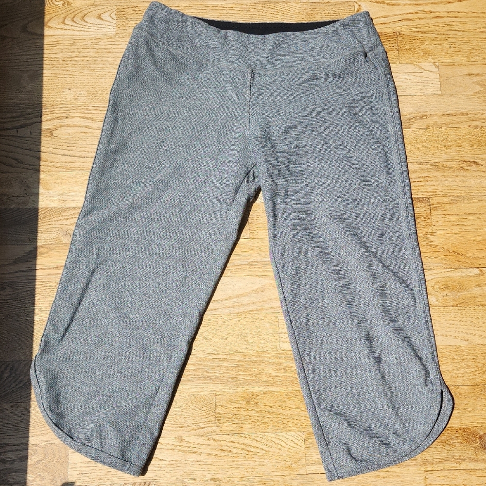 (M) Tuff Athletics Gray Workout Capris Stretchy Comfy Athleisure Heathered Soft